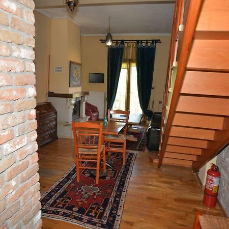 Santa Marina Guesthouse Loutraki  Exterior photo